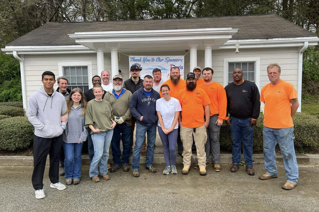 Davie Construction Employees Give Back in Bermuda Run